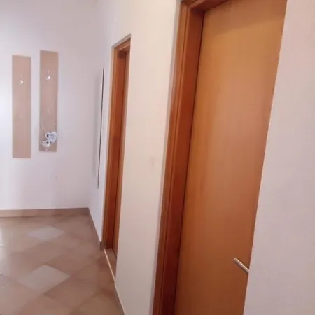 Studio Apartman Kika Otocac Exterior photo